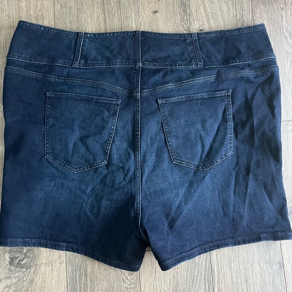 Torrid Jean Shorts Denim Corset High Rise Shortie Short Super Soft Dark Wash 26 - Picture 7 of 10